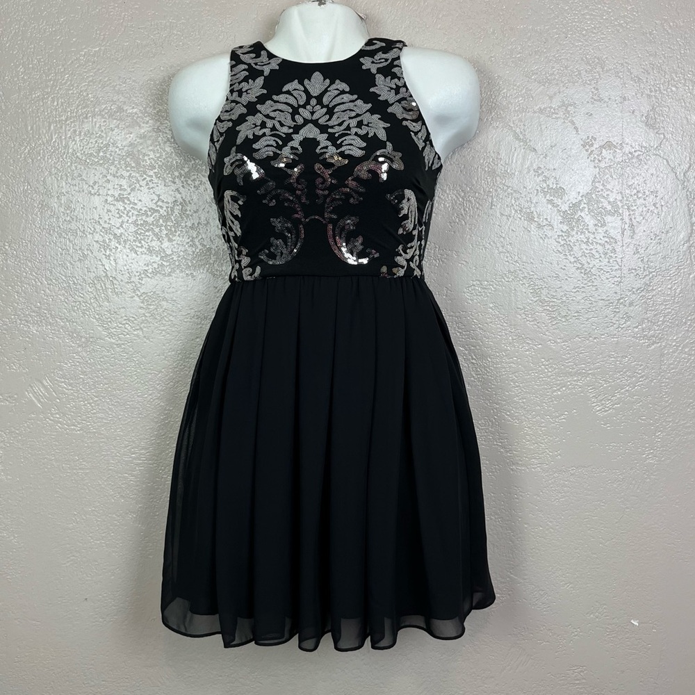 B.Darlin  Fit And Flare Dress‎ Women's Black Sequin Bodice Back Zip Size 7/8